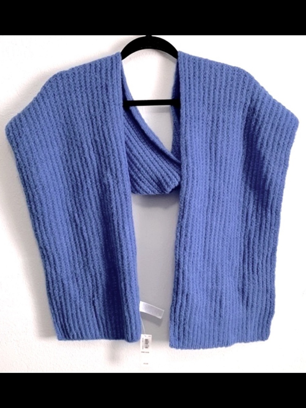 Old Navy “Blue Spirit” Ribbed Knit Scarf
